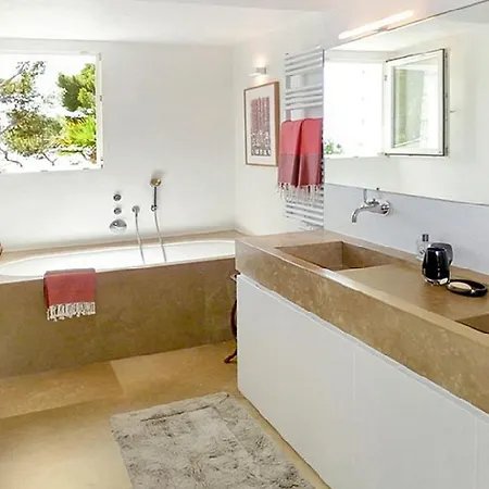 Charmante Villa Avec Piscine Privee Et Brise Marine Holiday home *