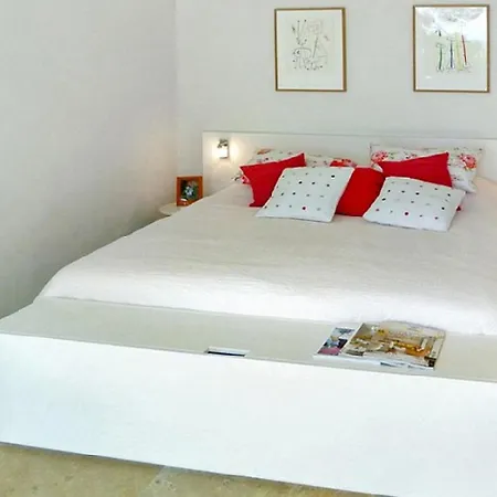 Holiday home Charmante Villa Avec Piscine Privee Et Brise Marine Le Lavandou